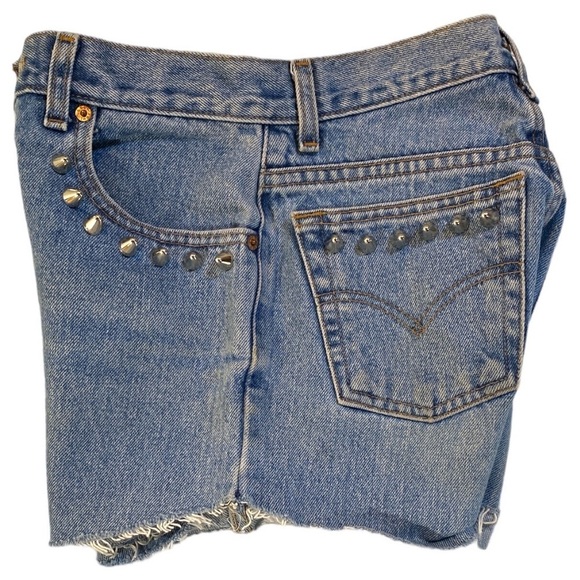 Vintage Levi's Cutoff Upcycled Studded 550 Relaxed Fit Red Tab Denim Shorts Jr 5 - Picture 9 of 15